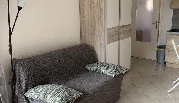 Logement tudiant Studio à Les Adrets de l'Estrel (83600)