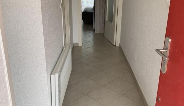 Logement tudiant Studio à Les Adrets de l'Estrel (83600)