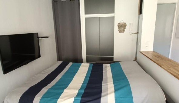 Logement tudiant Studio à Les Adrets de l'Estrel (83600)