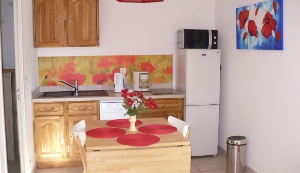Logement tudiant Studio à Les Adrets de l'Estrel (83600)