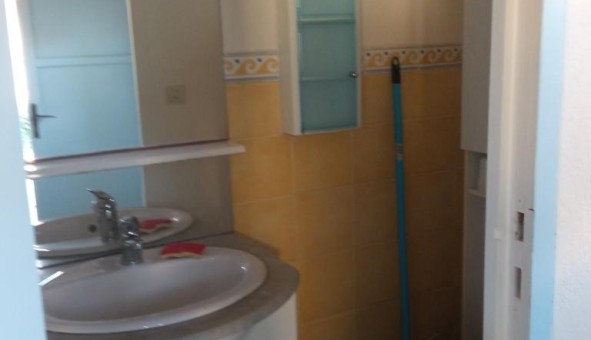 Logement étudiant Studio à Les Angles (30133)