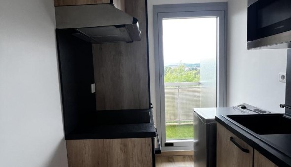 Logement tudiant Studio à Les Ayvelles (08000)