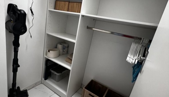 Logement tudiant Studio à Les Ayvelles (08000)