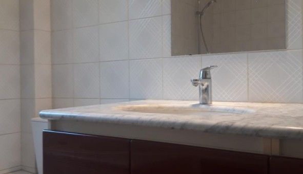 Logement tudiant Studio à Les Bordes Aumont (10800)