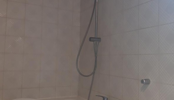 Logement tudiant Studio à Les Bordes Aumont (10800)
