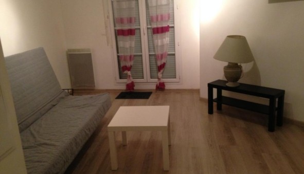 Logement tudiant Studio à Les Chapelles Bourbon (77610)