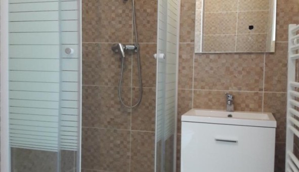 Logement �tudiant Studio &agrave; Les Essarts le Roi (78690)