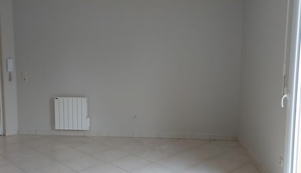 Logement �tudiant Studio &agrave; Les Essarts le Roi (78690)
