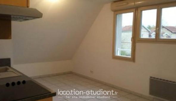 Logement tudiant Studio à Les Essarts ls Szanne (51120)