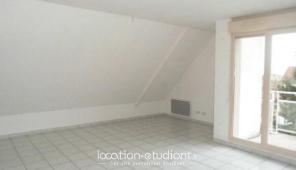 Logement tudiant Location Studio Vide Les Essarts ls Szanne (51120)