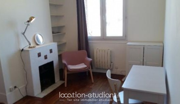 Logement tudiant Studio à Les Lilas (93260)