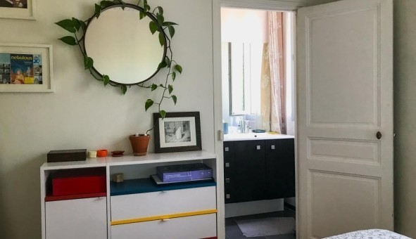 Logement tudiant Location Studio Vide Les Lilas (93260)