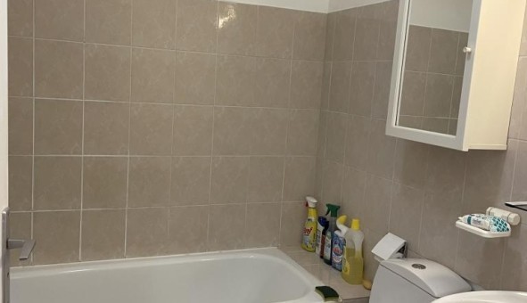 Logement tudiant Studio à Les Lilas (93260)