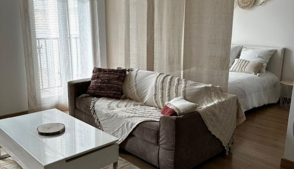 Logement tudiant Location Studio Vide Les Pavillons sous Bois (93320)