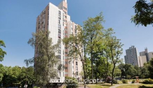 Logement étudiant Studio à Les Ulis (91940)