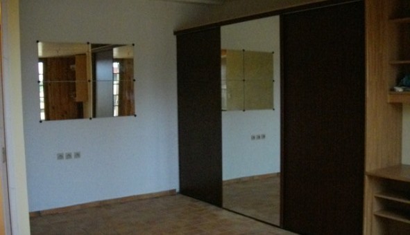 Logement tudiant Studio à Leuville sur Orge (91310)