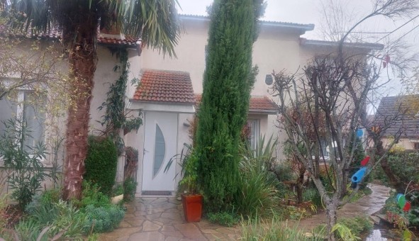 Logement �tudiant Studio &agrave; L�vis Saint Nom (78320)