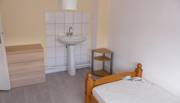 Logement tudiant Location Studio Vide Lille (59800)