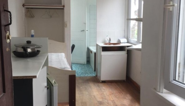 Logement tudiant Location Studio Vide Lille (59800)