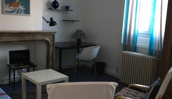 Logement tudiant Location Studio Vide Lille (59800)