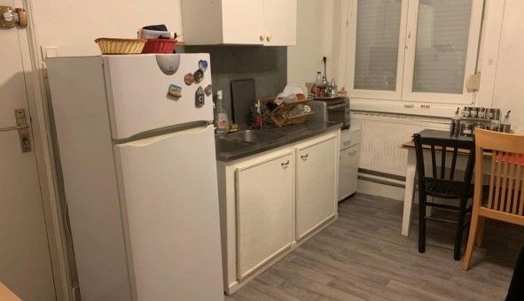Logement tudiant Location Studio Vide Lille (59800)