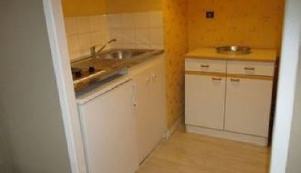 Logement tudiant Location Studio Vide Lille (59800)