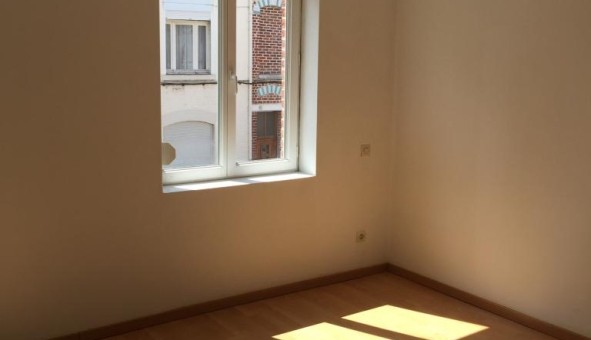 Logement tudiant Location Studio Vide Lille (59800)