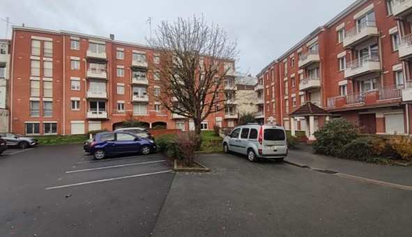 Logement tudiant Location Studio Vide Lille (59800)
