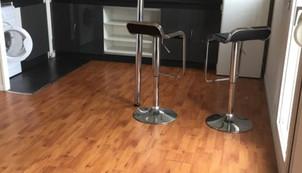 Logement tudiant Location Studio Vide Livry sur Seine (77000)