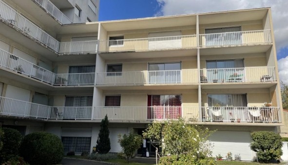 Logement tudiant Location Studio Vide Livry sur Seine (77000)