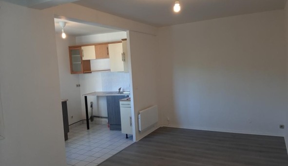 Logement �tudiant Location Studio Vide Livry sur Seine (77000)