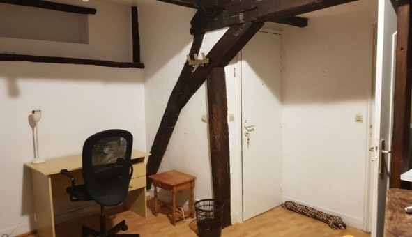 Logement �tudiant Studio &agrave; Livry sur Seine (77000)