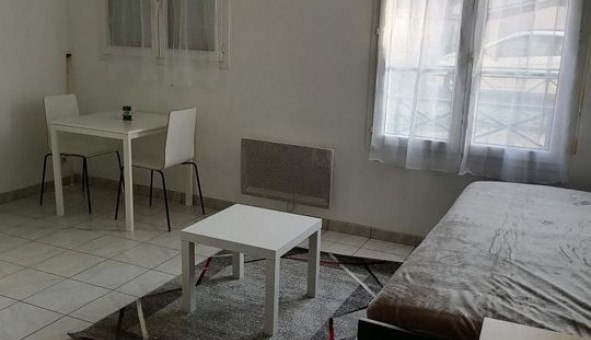 Logement �tudiant Studio &agrave; Livry sur Seine (77000)