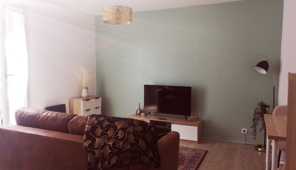 Logement �tudiant Location Studio Vide Livry sur Seine (77000)