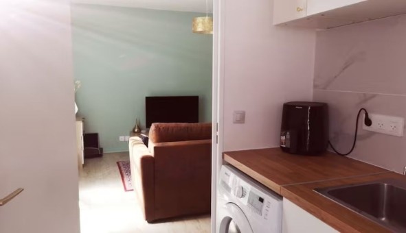 Logement �tudiant Studio &agrave; Livry sur Seine (77000)