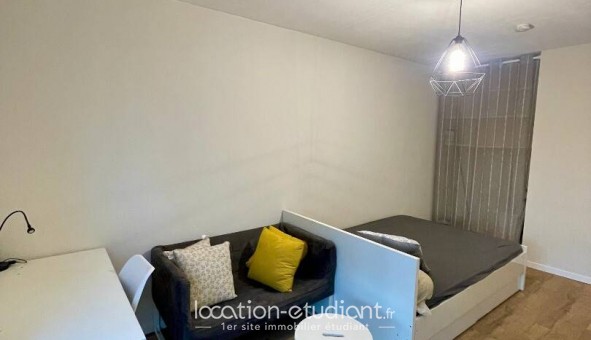 Logement tudiant Studio à Lons (64140)