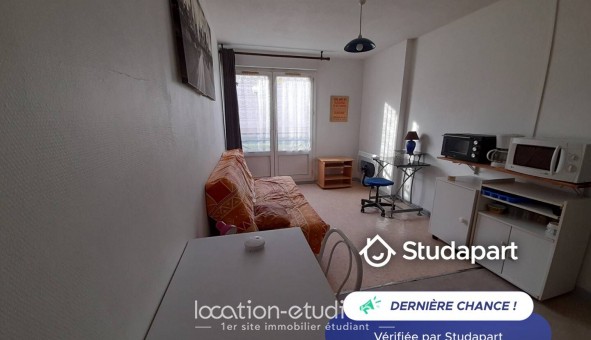 Logement étudiant Location Studio Meublé Lons (64140)