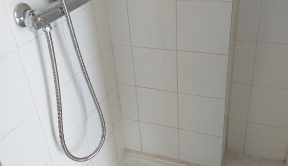 Logement tudiant Studio à Lunel (34400)