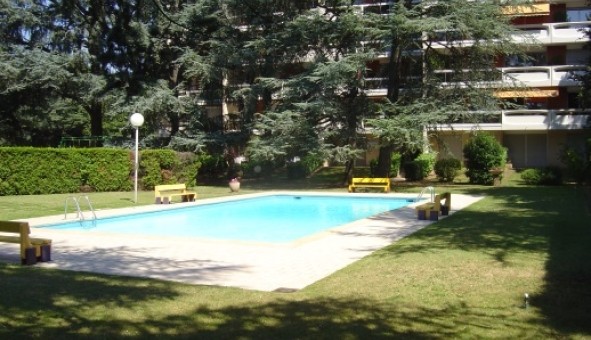 Logement tudiant Location Studio Vide Lyon 4me arrondissement (69004)