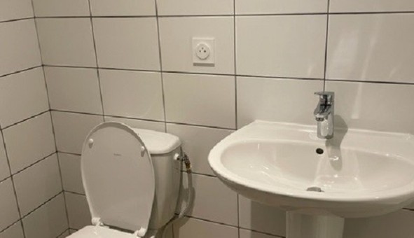 Logement tudiant Studio à Lyon 7me arrondissement (69007)
