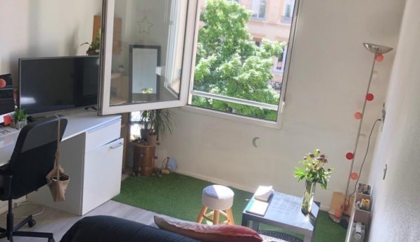 Logement tudiant Location Studio Vide Lyon 7me arrondissement (69007)
