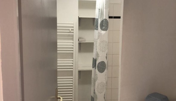 Logement tudiant Studio à Lyon 7me arrondissement (69007)