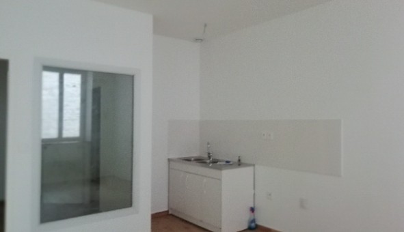 Logement tudiant Location Studio Vide Lyon 7me arrondissement (69007)