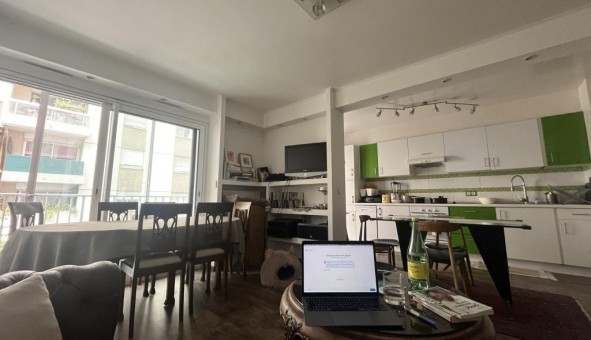 Logement tudiant Location Studio Vide Lyon 7me arrondissement (69007)