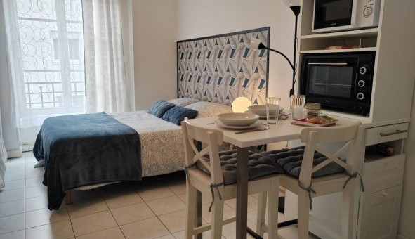 Logement �tudiant Studio &agrave; Lyon 8�me arrondissement (69008)