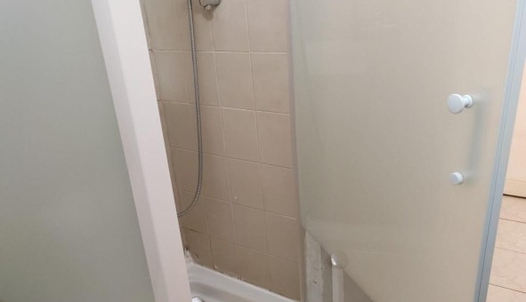Logement �tudiant Studio &agrave; Lyon 8�me arrondissement (69008)