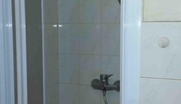 Logement �tudiant Studio &agrave; Lyon 8�me arrondissement (69008)