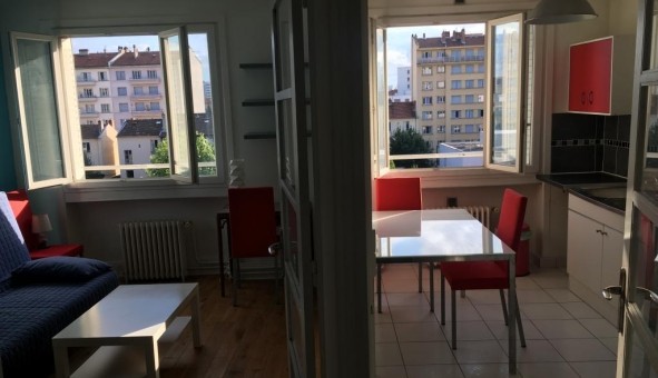 Logement �tudiant Studio &agrave; Lyon 8�me arrondissement (69008)