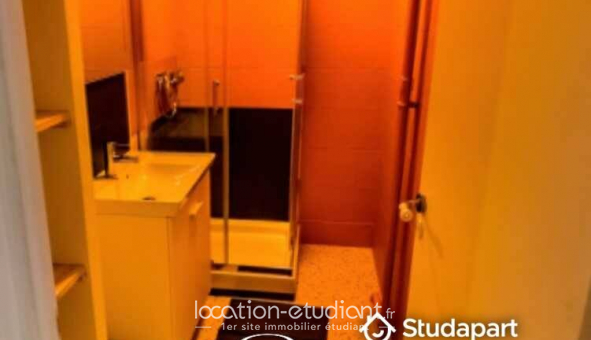 Logement �tudiant Studio &agrave; Lyon 8�me arrondissement (69008)