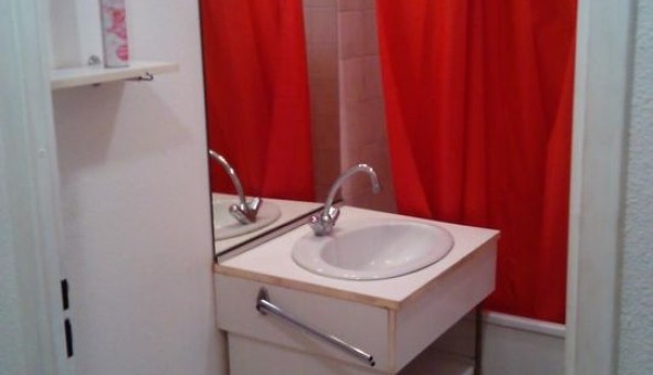 Logement �tudiant Studio &agrave; Lyon 8�me arrondissement (69008)